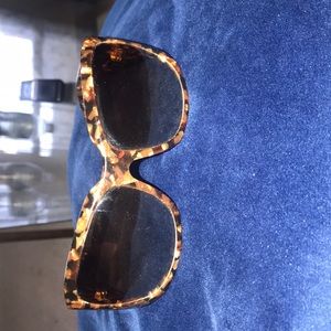Gucci Cheetah Like Patterned Sunglasses
